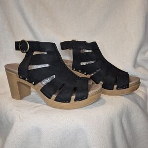 Dansko Demetra Black Nubuck Leather-Cutout Clog Womens SIZE 40